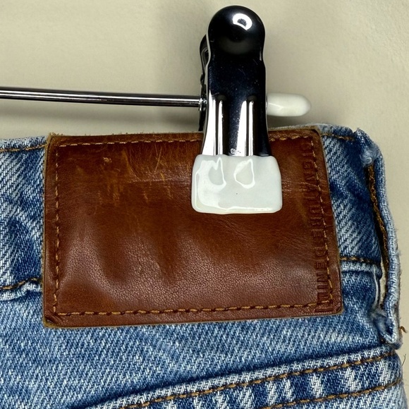 ZARA 90s Mom Fit 100% Cotton Light Wash Jeans - Picture 8 of 9